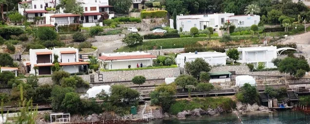 Yılmaz Özdil’in Bodrum Bitez’deki villasına inceleme! Ekipler kaçak inşaat iddiaları sonrası harekete geçti