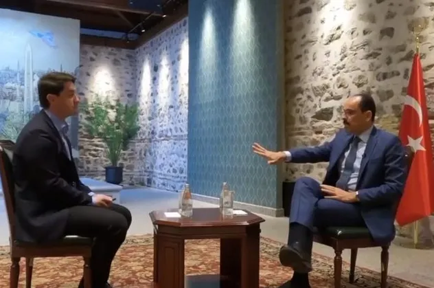 PKK ve FETÖ'nün Avrupa'daki kuluçka merkezi İsveç'in devlet televizyonundan skandal! İbrahim Kalın röportajı yarıda kesti: Önce dürüst olun