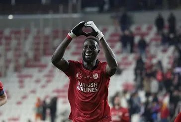 Mustapha Yatabare Sivasspor’a veda etti
