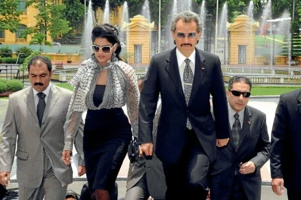 Suudi prens Alwaleed bin Talal'in hangi şirketlerde yatırımı var?-5