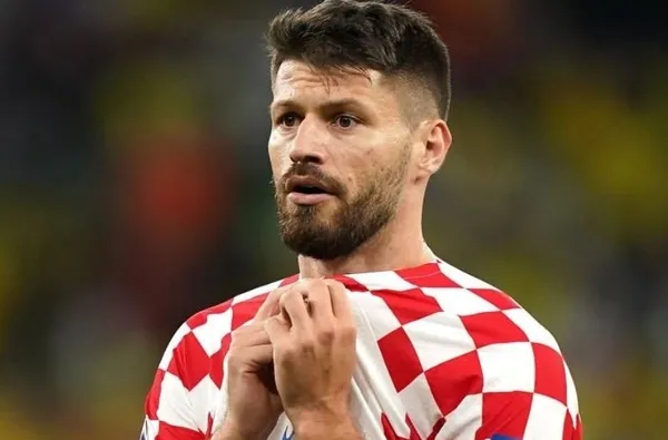 trabzonspor-petkovice-kancayi-takti-firtina-yildiz-oyuncu-petkovic-ile-son-bir-kez-daha-gorusecek-1688165648571.jpeg Trabzonspor Petkovic'e kancayı taktı! Fırtına yıldız oyuncu Petkovic ile son bir kez daha görüşecek...-4