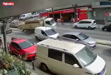 Avcılar'da kamyonet kazası kamerada!