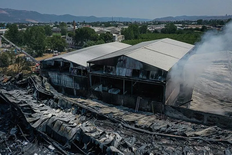 Bursa'daki fabrika yangını söndürüldü!-3