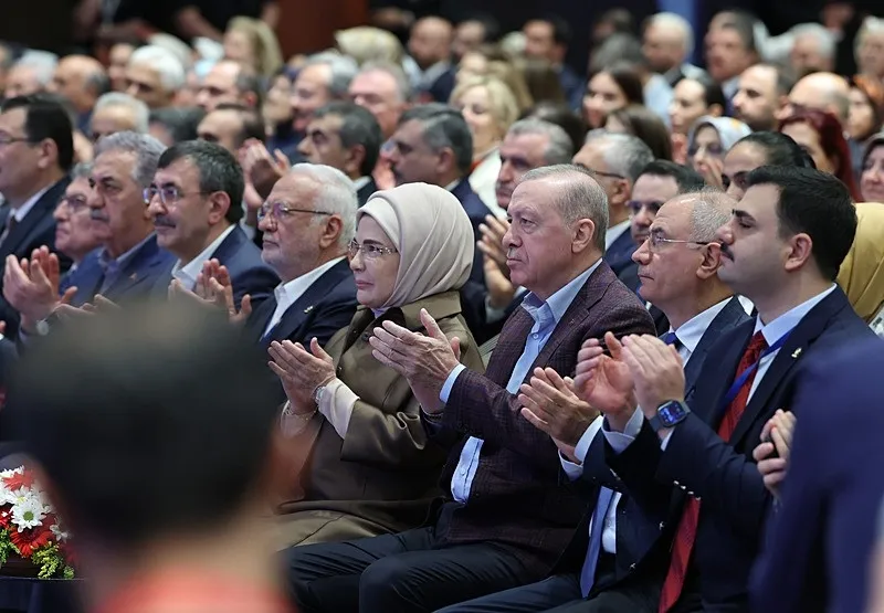Başkan Erdoğan'dan fosillere tepki: Başörtüsü bu toprakların normalidir | CHP dış mihraklardan kurtulmalı-7