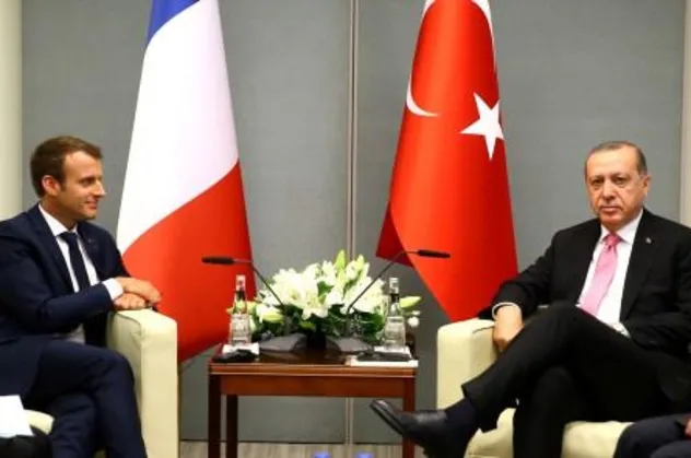 Macron'dan Cumhurbaşkanı Erdoğan'a kutlama