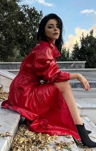 Instagram’da dostlarını silen Merve Boluğur'a yanıt gecikmedi! Berkay ve Merve Özbey...