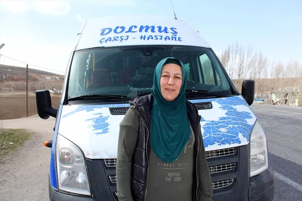 Dolmuş şoförü "Nefise abla" Ercişlilerin gururu oldu-1