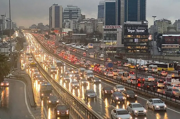 İstanbul'da trafik yoğunluğu! | YOL DURUMU