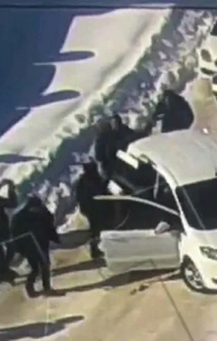 CHP'den teröristi saklayan HDP'li Murat Sarısaç'a destek!