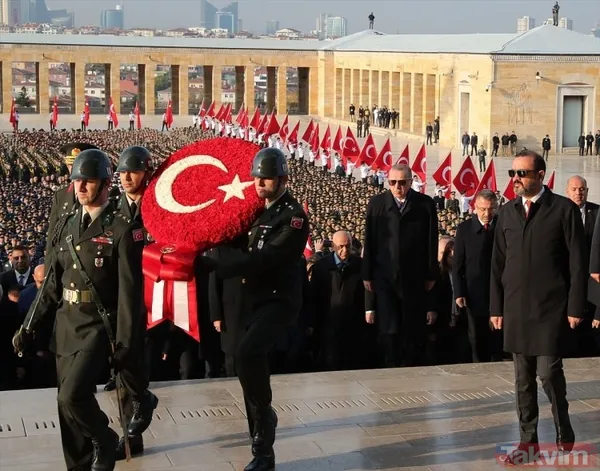 Devlet erkanı Atatürk'ü anma töreni için Anıtkabir'de - 32