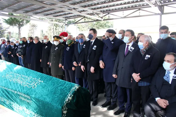 is-insani-taylan-bilgel-topraga-verildi-1615635991201.jpg İş insanı Taylan Bilgel toprağa verildi-4