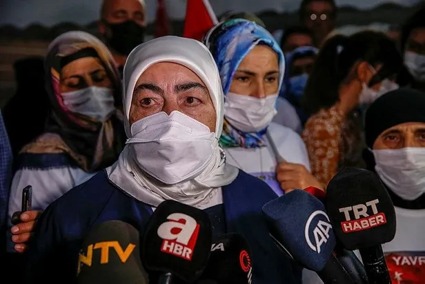ak-parti-genel-baskanvekili-binali-yildirimin-esi-semiha-yildirimdan-diyarbakir-annelerine-ziyaret-1631219206033.jpeg AK Parti Genel Başkanvekili Binali Yıldırım'ın eşi Semiha Yıldırım'dan Diyarbakır annelerine ziyaret!-1