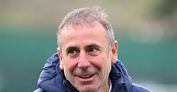 Trabzonspor Teknik Direktörü Abdullah Avcı Fenerbahçe derbisini masaya yatırıyor!