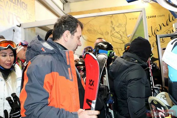 Ekrem İmamoğlu Elazığ'daki depremin yaraları sarılmadan tatile çıktı! Erzurum'da kayak yapıyor - 9