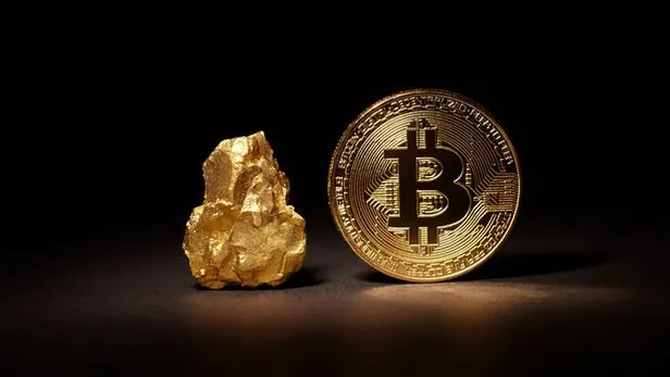 bitcoinin-degeri-ilk-kez-1-trilyon-dolari-asti-btc-altini-tahtindan-edecek-mi-1613892238010.jpg Bitcoin'in değeri ilk kez 1 trilyon doları aştı! BTC altını tahtından edecek mi?-6