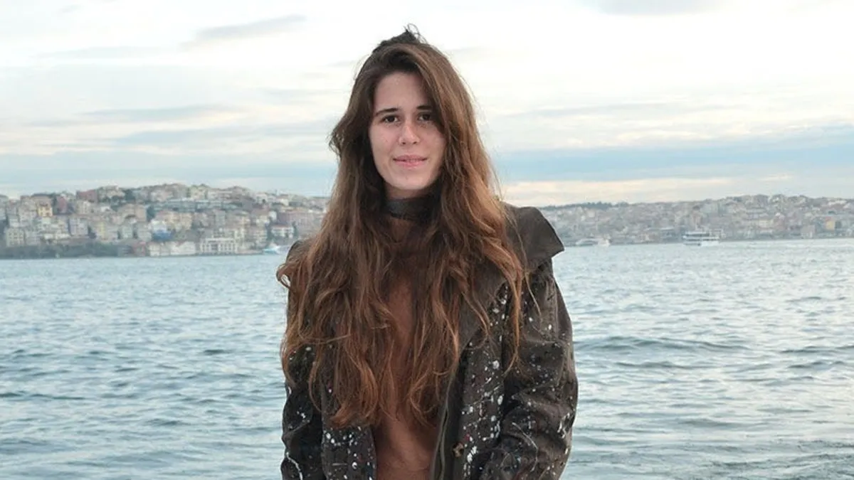 Ünlülere uyuşturucu soruşturması: CHP'li Lal Denizli ifade vermek için adliyede