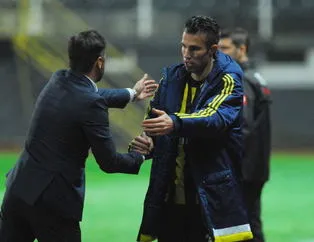 Pereira Van Persie'den izin mi aldı?