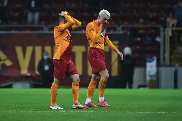 1641715742765.jpg Galatasaray kan kaybediyor! Şoke eden istatistik-6