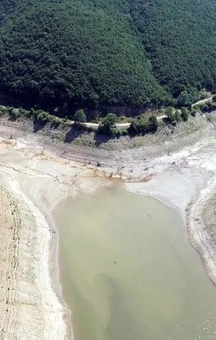 İstanbul'un su ihtiyacını karşılayan Kazandere ile Pabuçdere barajları kurudu