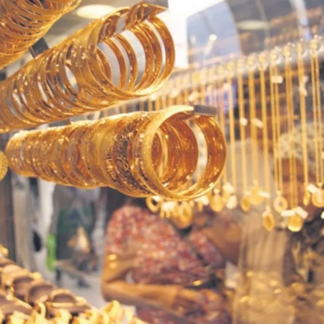 Altında çifte rekor