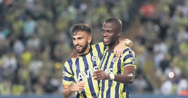 Mor Menekşeler, Fenerbahçe’nin yıldızı Enner Valencia’yı gözüne kestirdi