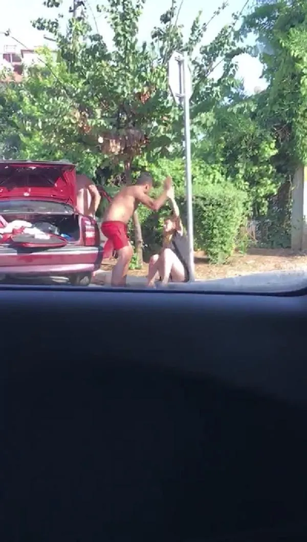 Gündüz vakti dehşet! Yeni evli çiftin "düğün" kavgası kamerada-4
