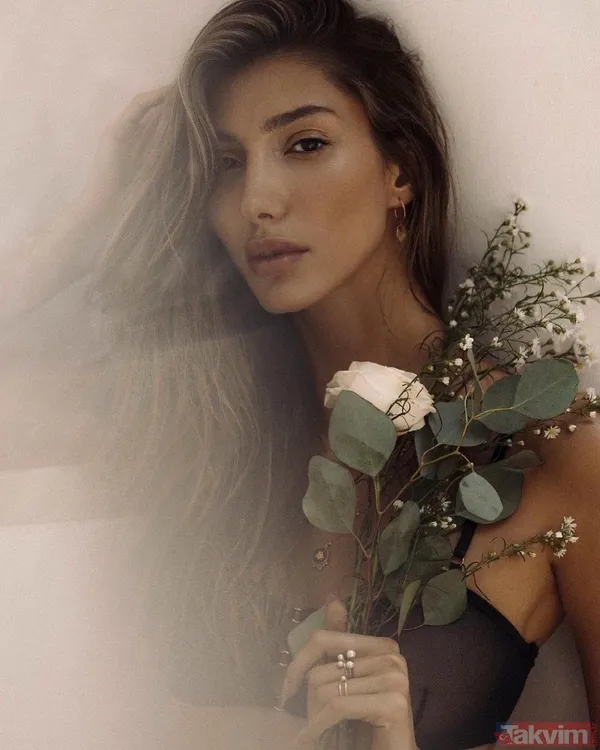 Şevval Şahin’in 48’lik annesine bakın! İddialı mayolu pozuyla kızını solladı sosyal medyayı salladı herkes onu konuştu - 4