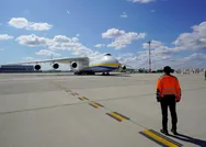 İstanbul Havalimanında tarihi gün! Dünyanın en büyük kargo uçağı Antonov An-225 indi