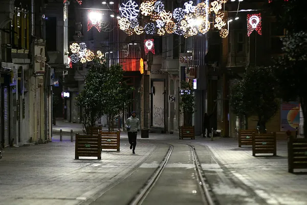 yilbasi-yasagi-acik-olacak-yerler-nereler-yilbasi-sokaga-cikma-yasagi-genelgesi-yayinlandi-mi-1608103029484.jpg Yılbaşı yasağı açık olacak yerler nereler? Yılbaşı sokağa çıkma yasağı genelgesi yayınlandı mı?-3