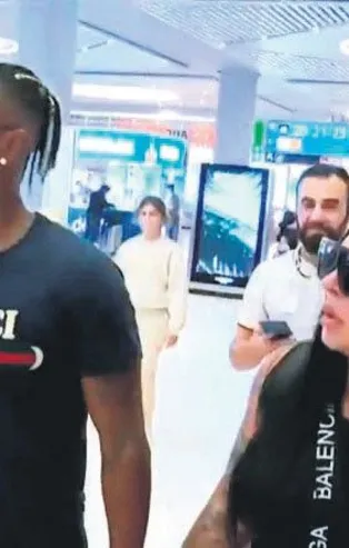 Fenerbahçe 10 numarası Lincoln dün birlikte İstanbul’a geldi