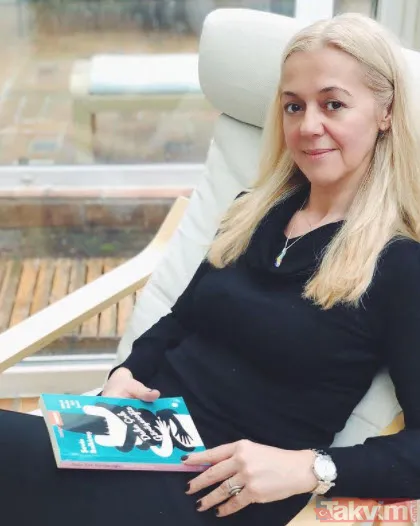 Bir Zamanlar Çukurova'nın Ümit'i Hande Soral'ın annesi kızlarına taş çıkartıyor! Hande ve Bensu'nun pabuç dama - 27