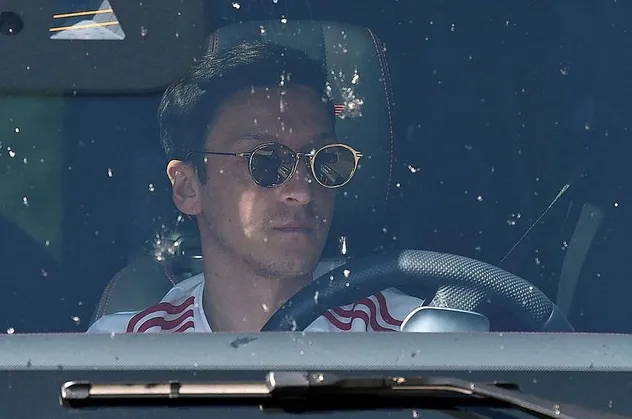 SON DAKİKA: Mesut Özil'den sosyal medyada 'Fenerbahçe' hamlesi! İstanbul'a geliş tarihi belli oldu