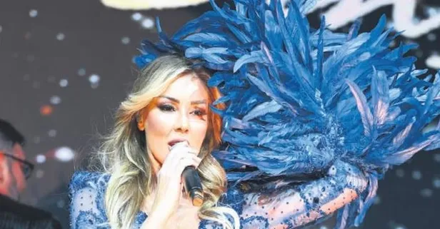 Güzel şarkıcı Petek Dinçöz Kıbrıs'tan bir ev aldı