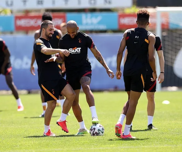 son-dakika-galatasarayda-falcao-soku-kadrodan-cikarildi-galatasarayin-denizlispor-kamp-kadrosu-belli-oldu-1620656496621.jpg SON DAKİKA! Galatasaray'da Falcao şoku! Kadrodan çıkarıldı | Galatasaray'ın Denizlispor kamp kadrosu belli oldu-4