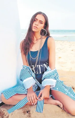 Bensu Soral’ın çenesi düştü! Hollywood klasiği estetiğe o da kapıldı