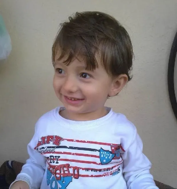 Oğluyla birlikte arkadaşlarıyla vedalaşırken şehit oldu-1