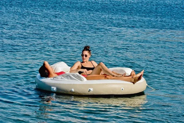 1657048226776.jpeg Johnny Depp'den 15 milyon dolar ödemek istemeyen Amber Heard'e: "Oyun sona erdi, tazminatı ödeyecek"-11