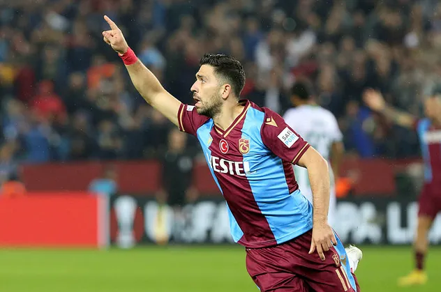 Trabzonspor formasını giydi milli takımında coştu! Anastasios Bakasetas fırtınası