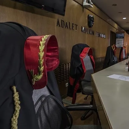 T.C. EZİNE ASLİYE HUKUK MAHKEMESİNDEN