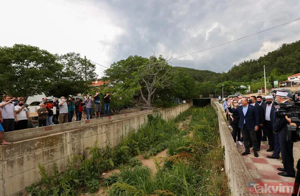 SON DAKİKA: Uluslararası ajanslar Çavuşoğlu ile Dendias'ın sarılmasını son dakika geçti - 17