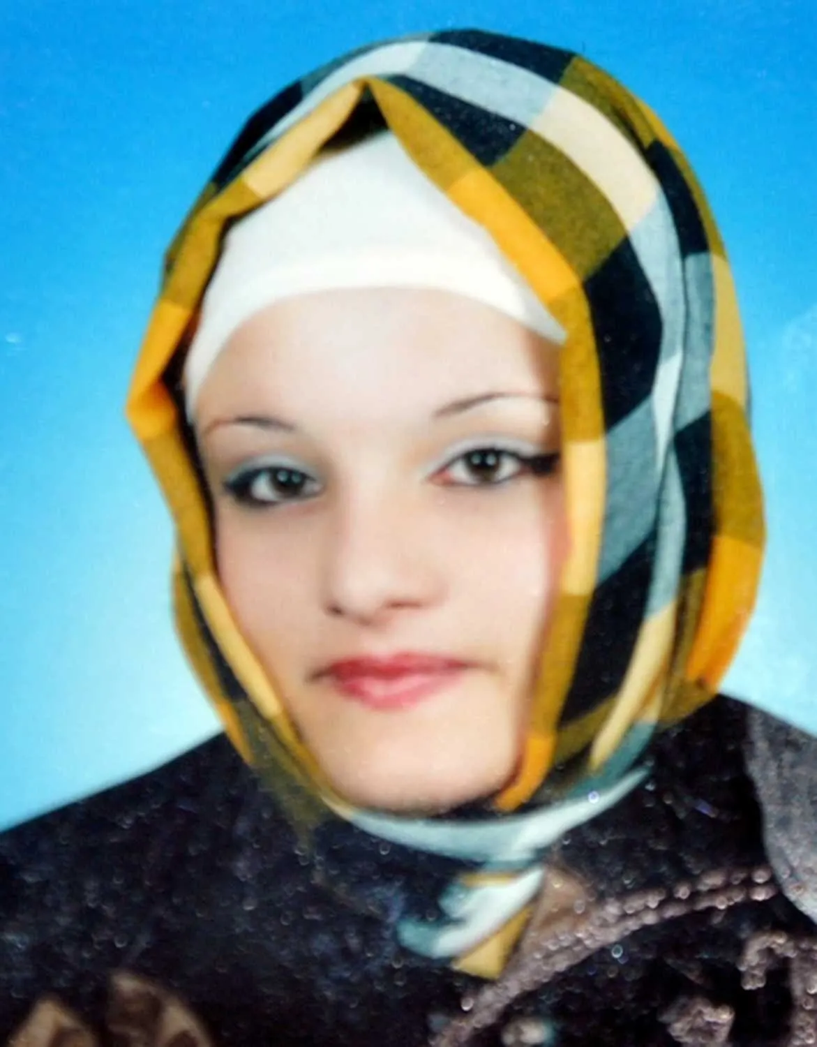 fatma-kocak-cinayeti-intihar-susu-verilen-12-yillik-sir-perdesi-aralandi-1776872315083.jpeg Gülistan Doku'dan sonra Fatma Koçak dosyası açıldı: İntihar süsü verilen 12 yıllık sır perdesi aralandı | Tarım ilacı, silah sesi ve gizli tanık...-6