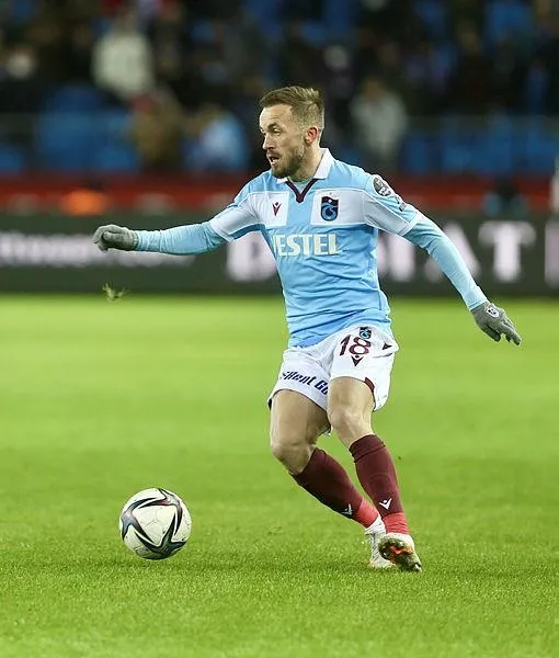 son-dakikalarda-2-penalti-atisini-degerlendiremeyen-trabzonspor-evinde-giresunspora-takildi-1-1-1642619356042.jpeg Son dakikalarda 2 penaltı atışını değerlendiremeyen Trabzonspor evinde Giresunspor'a takıldı: 1-1-2