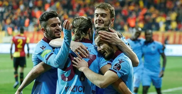 Fırtına İzmir’de patladı