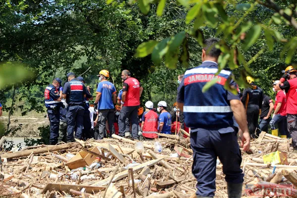 Düzce'de yaralar sarılıyor! Devletin tüm imkanları seferber edildi - 46