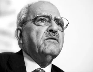 Sezai Karakoç'un vefatının üzerinden 1 yıl geçti... Dizelere sığmayan bir ömür