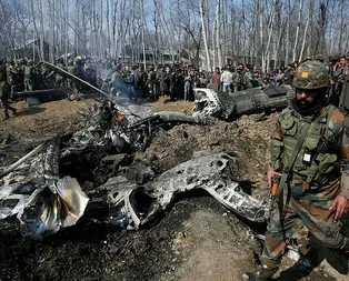 Pakistan Hindistan savaşın eşiğinde