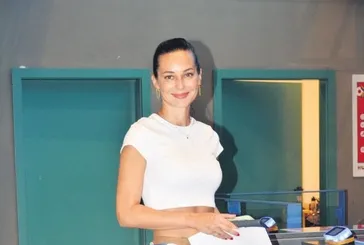 Sedef Avcı oğlu Can ve arkadaşları ile birlikte görüntülendi