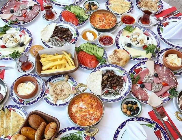 Sahura mutlaka kalkın!