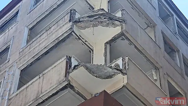 Marmara Denizi'nde 3,7 büyüklüğünde deprem meydana geldi! Bahçelievler'de balkon çöktü! O anlar kamerada - 5