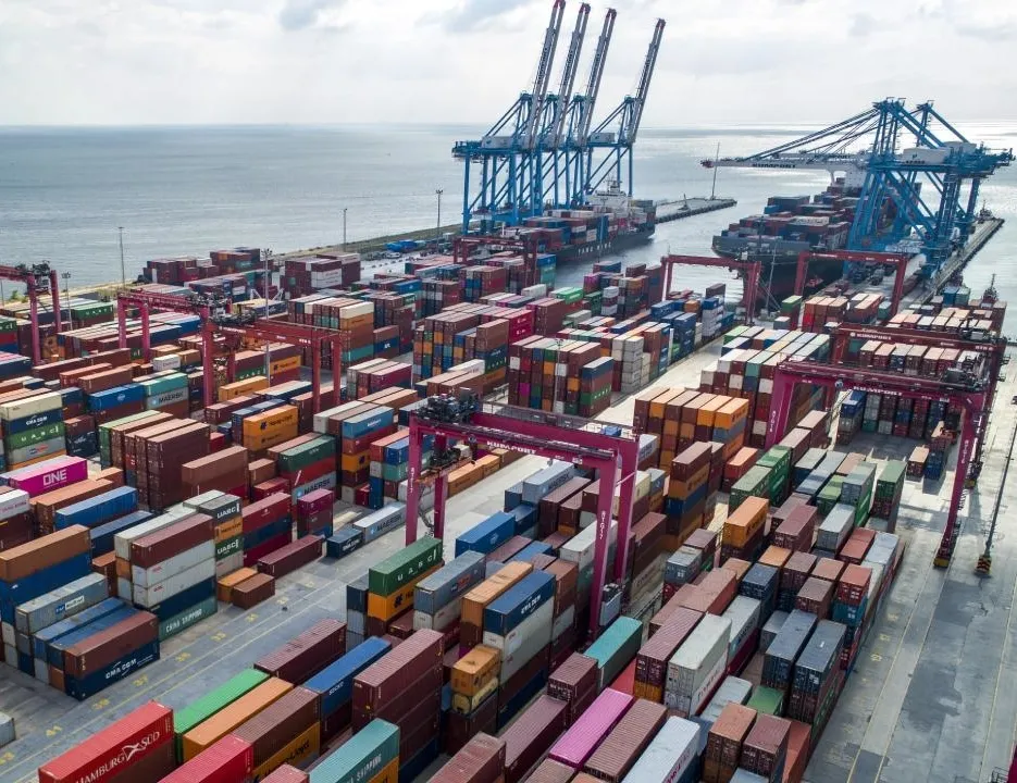 Küresel ticarette çifte rekor geldi